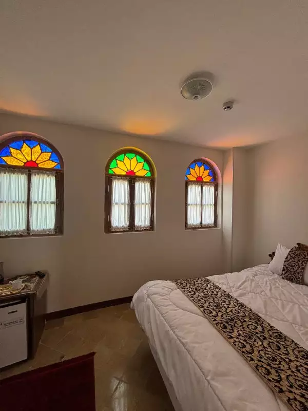 Alibaba https://cdn.alibaba.ir/ostorage/hotel-accommodation-images/687c92acac13a7ed0d855a31_دبل استاندارد (3).webp